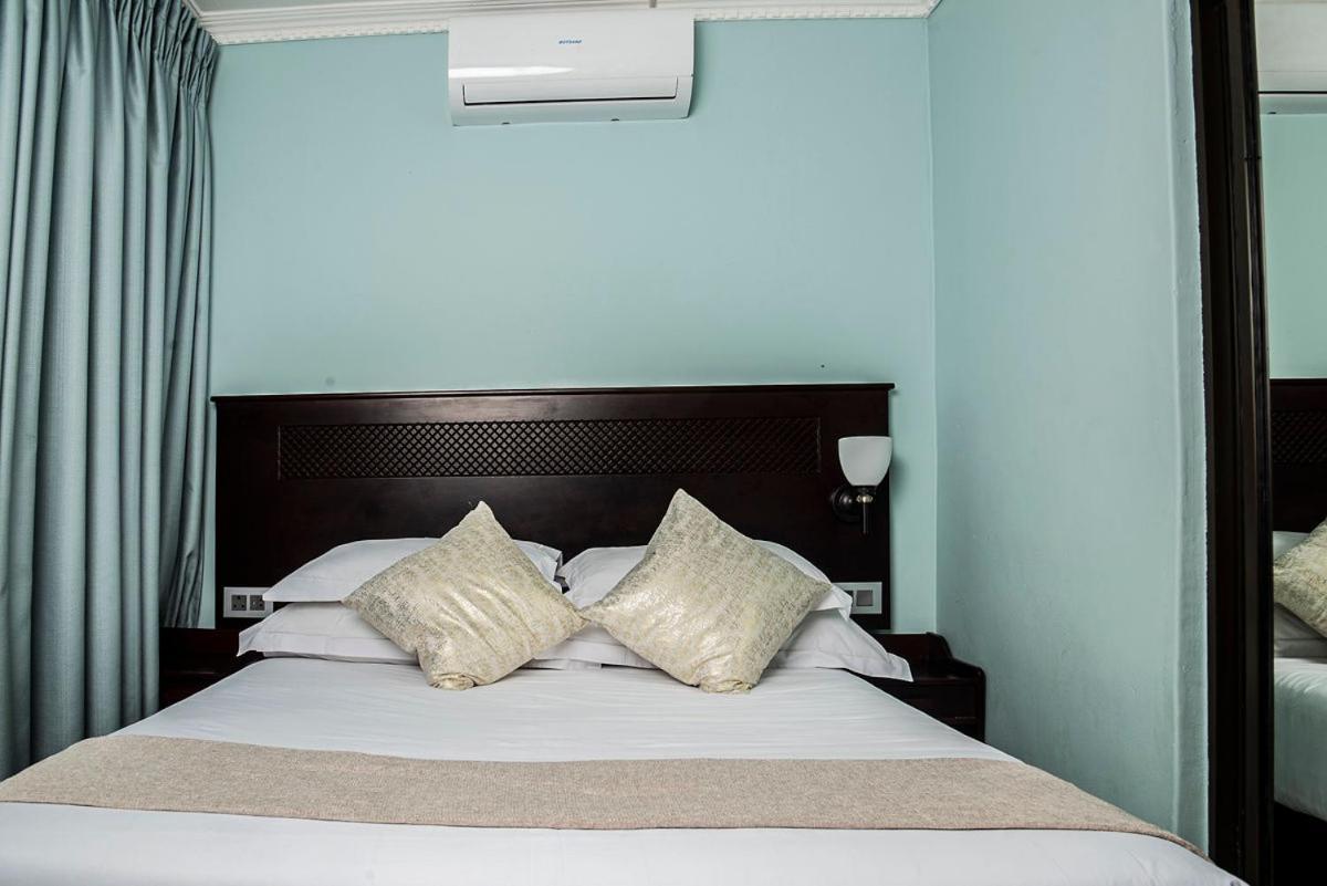 Peaconwood Boutique Villa Palapye ภายนอก รูปภาพ