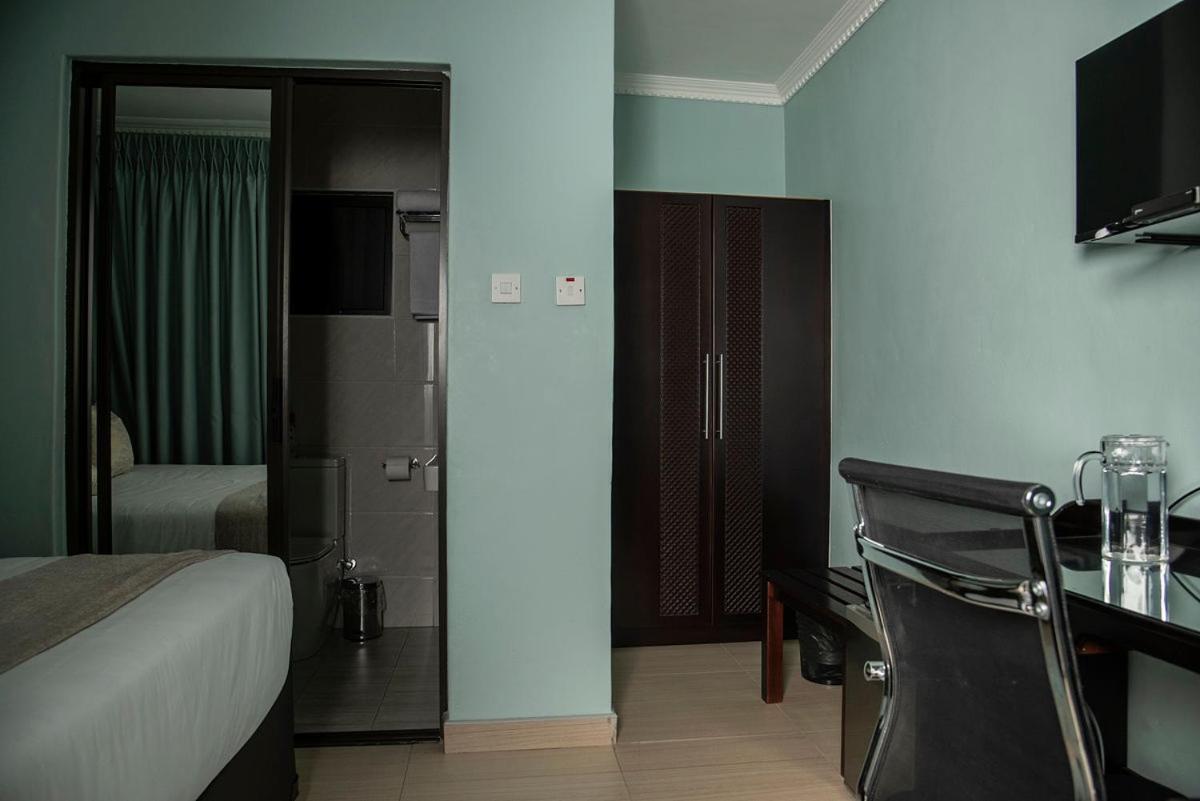 Peaconwood Boutique Villa Palapye ภายนอก รูปภาพ