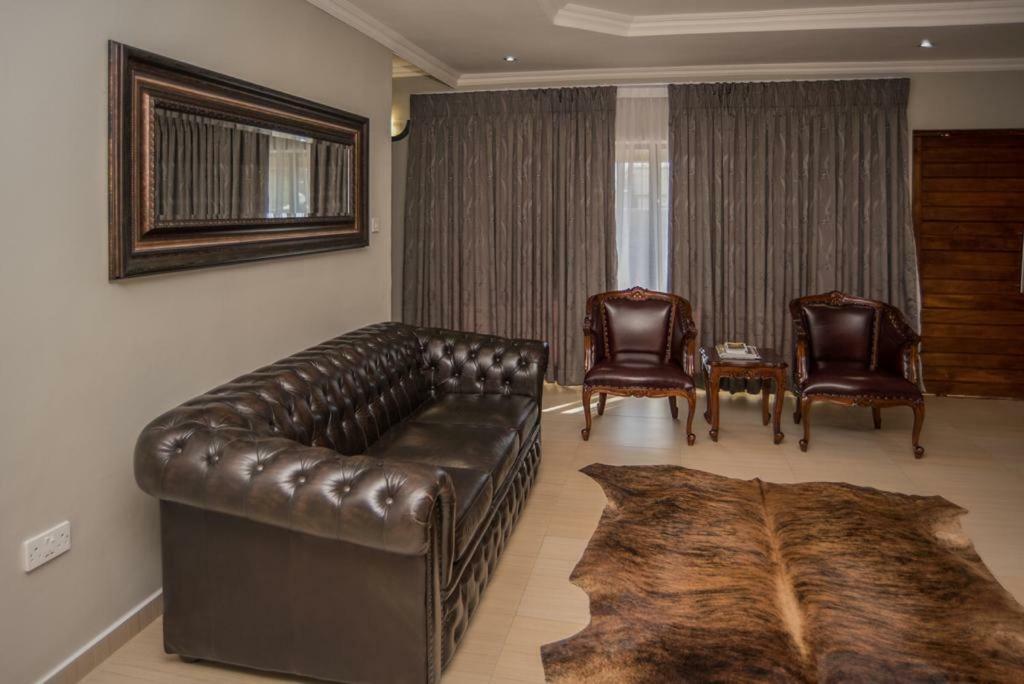 Peaconwood Boutique Villa Palapye ภายนอก รูปภาพ