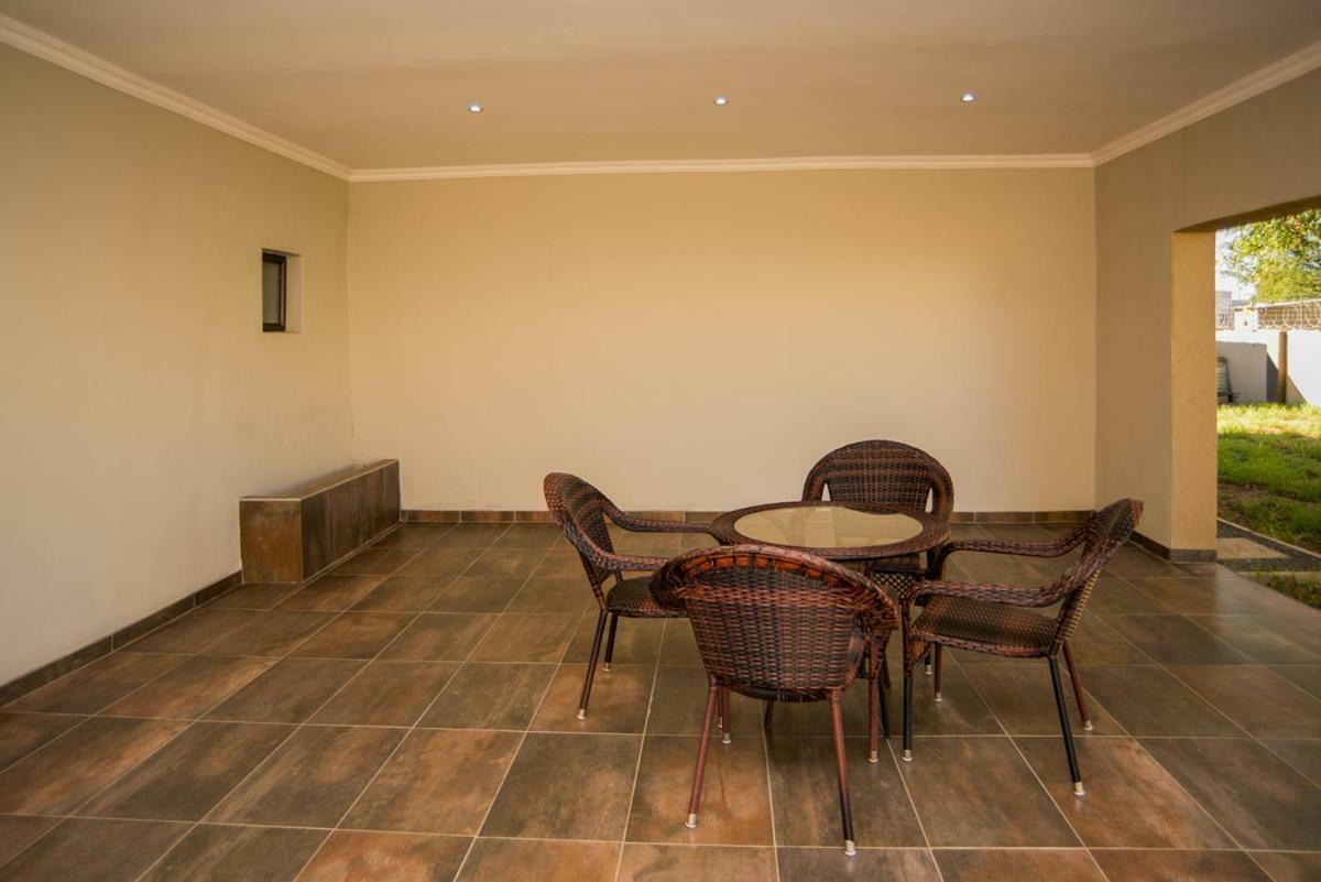 Peaconwood Boutique Villa Palapye ภายนอก รูปภาพ