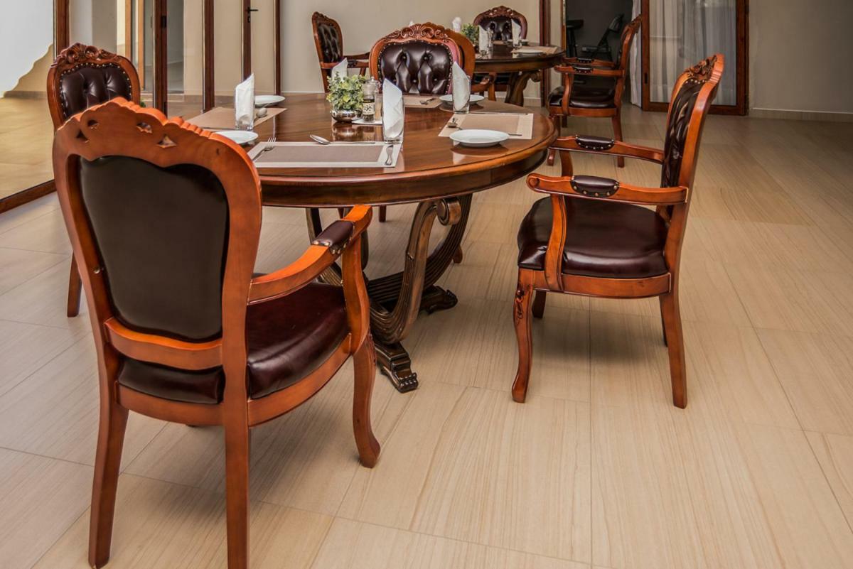 Peaconwood Boutique Villa Palapye ภายนอก รูปภาพ