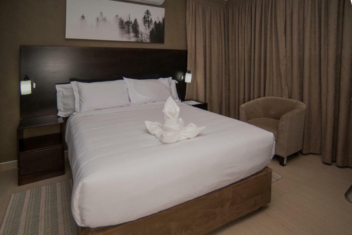 Peaconwood Boutique Villa Palapye ภายนอก รูปภาพ